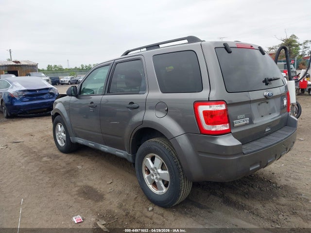 2010 Ford Escape Xlt მანქანა იყიდება აუქციონზე, vin: 1FMCU0D70AKB79358, აუქციონის ნომერი: 44971652