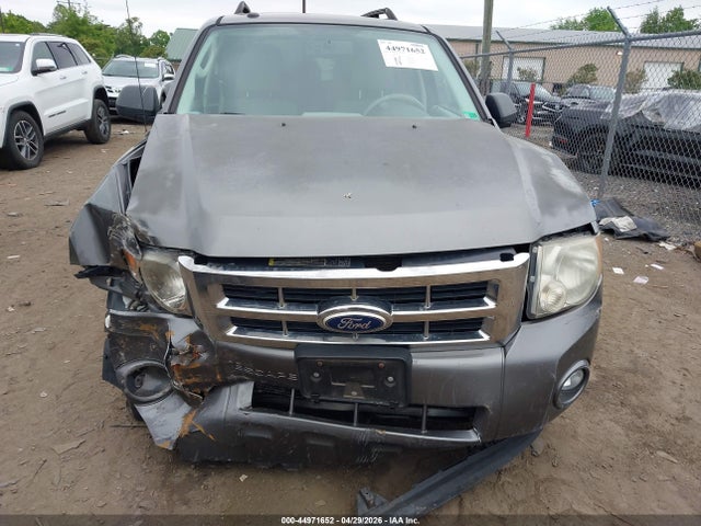 2010 Ford Escape Xlt მანქანა იყიდება აუქციონზე, vin: 1FMCU0D70AKB79358, აუქციონის ნომერი: 44971652