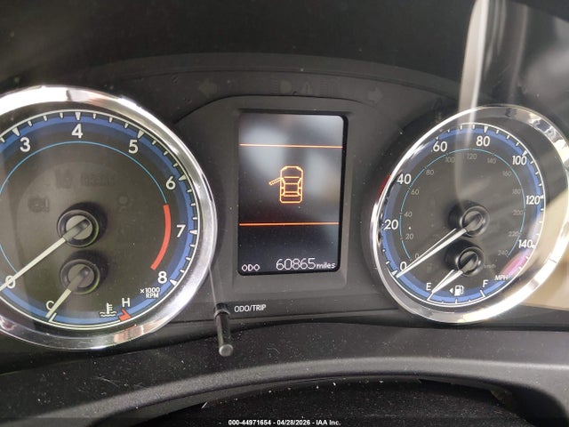 44971654 :رقم المزاد ، 2T1BURHE8HC950285 vin ، 2017 Toyota Corolla Le مزاد بيع