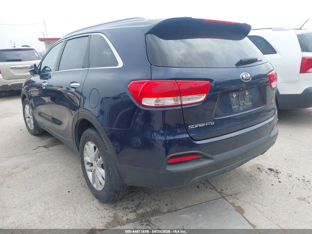 44971659 :رقم المزاد ، 5XYPG4A58HG337758 vin ، 2017 Kia Sorento 3.3l Lx مزاد بيع