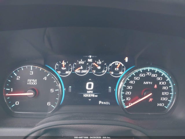44971666 :رقم المزاد ، 1GNSKJKCXJR150945 vin ، 2018 Chevrolet Suburban Premier مزاد بيع