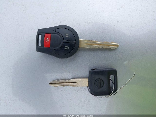 44971726 :رقم المزاد ، 5N1AR1NB4AC602390 vin ، 2010 Nissan Pathfinder Se مزاد بيع