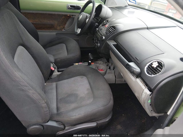 44971771 :رقم المزاد ، 3VWCK31C04M419712 vin ، 2004 Volkswagen New Beetle Gls 2.0l مزاد بيع
