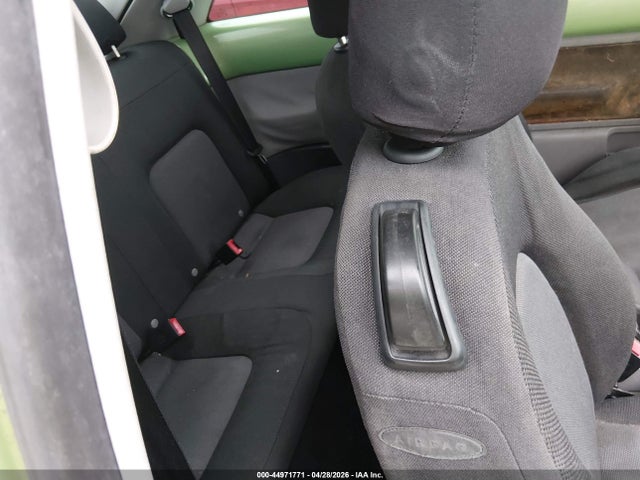 44971771 :رقم المزاد ، 3VWCK31C04M419712 vin ، 2004 Volkswagen New Beetle Gls 2.0l مزاد بيع