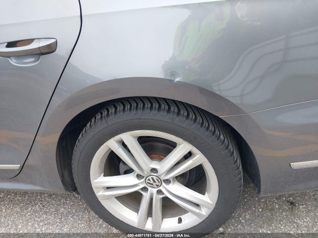 Продаж на аукціоні авто 2015 Volkswagen Passat 1.8t Se, vin: 1VWBS7A32FC078272, номер лоту: 44971781
