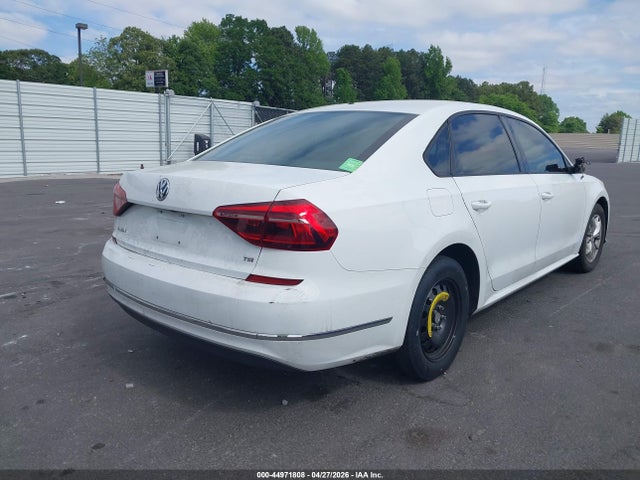 Продаж на аукціоні авто 2018 Volkswagen Passat 2.0t R-line/2.0t S, vin: 1VWAA7A31JC015333, номер лоту: 44971808