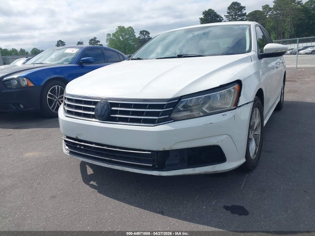 Продаж на аукціоні авто 2018 Volkswagen Passat 2.0t R-line/2.0t S, vin: 1VWAA7A31JC015333, номер лоту: 44971808