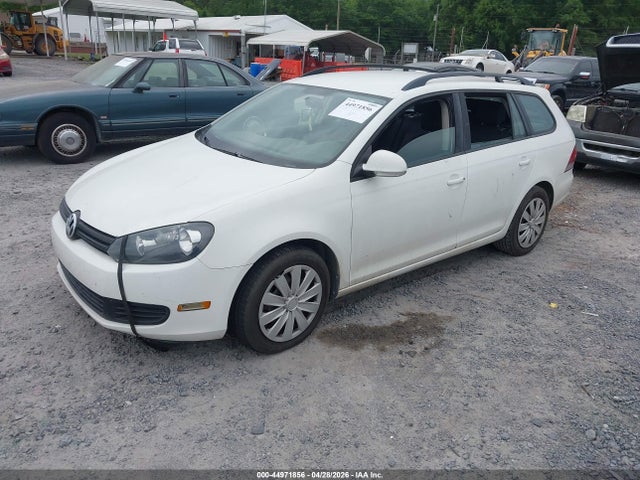 44971856 :رقم المزاد ، 3VWPP7AJ2DM611027 vin ، 2013 Volkswagen Jetta Sportwagen 2.5l S مزاد بيع