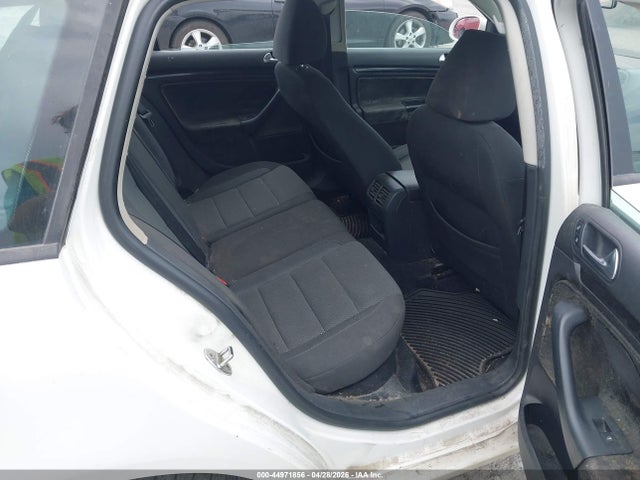 44971856 :رقم المزاد ، 3VWPP7AJ2DM611027 vin ، 2013 Volkswagen Jetta Sportwagen 2.5l S مزاد بيع
