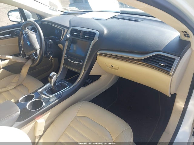 2013 Ford Fusion Hybrid Se მანქანა იყიდება აუქციონზე, vin: 3FA6P0LU8DR173796, აუქციონის ნომერი: 44971863