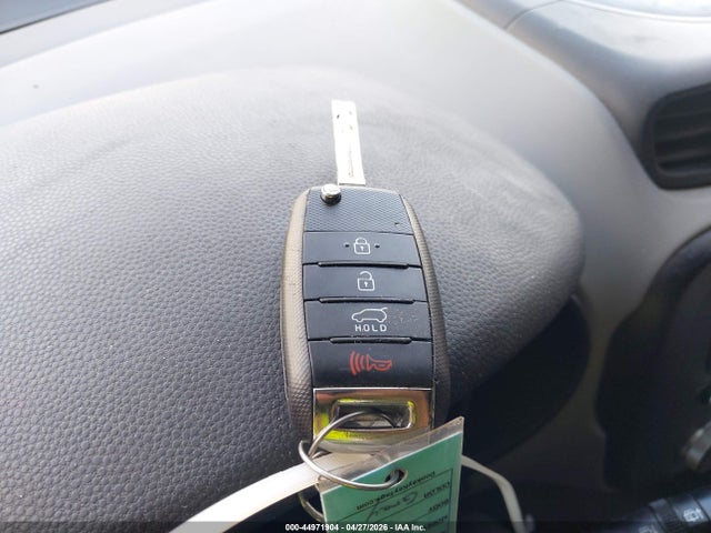 Aukcja sprzedaży 2017 Kia Soul, vin: KNDJN2A20H7469738, numer aukcji: 44971904