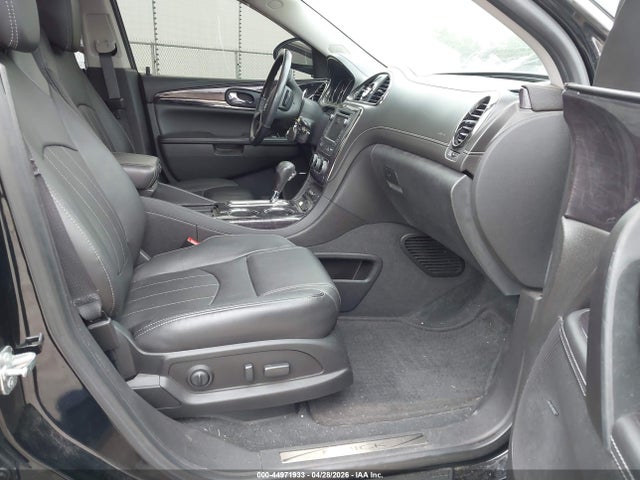 44971933 :رقم المزاد ، 5GAKRCKD1HJ157835 vin ، 2017 Buick Enclave Premium مزاد بيع