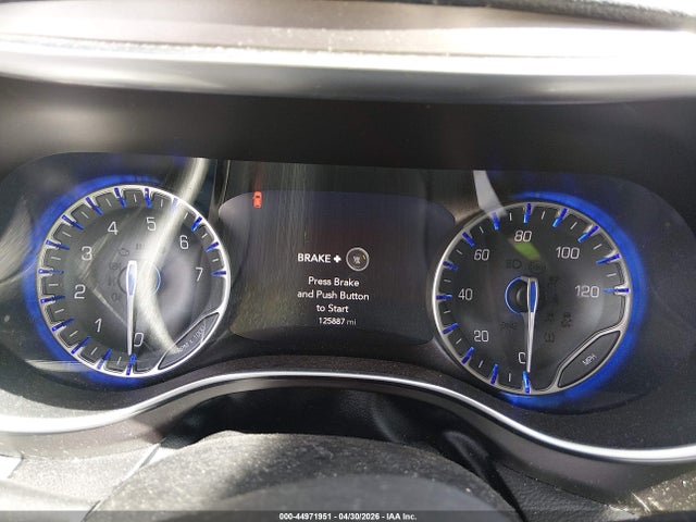 44971951 :رقم المزاد ، 2C4RC1GG4HR764037 vin ، 2017 Chrysler Pacifica Limited مزاد بيع