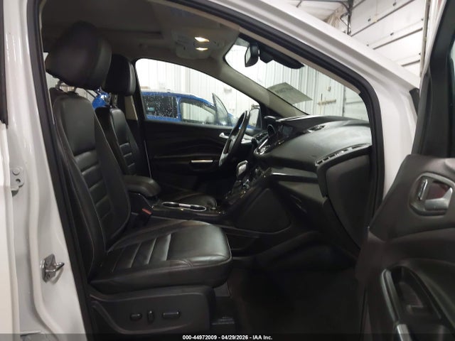 Продаж на аукціоні авто 2016 Ford Escape Titanium, vin: 1FMCU0JX8GUA97931, номер лоту: 44972009