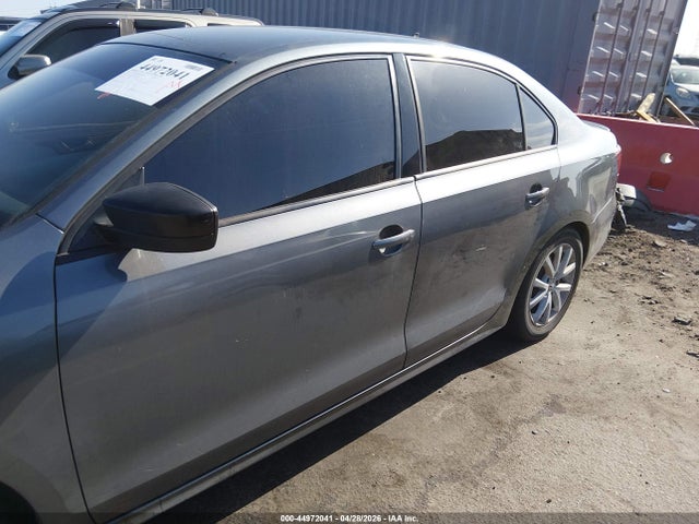 3VWD17AJ6GM330504 Volkswagen Jetta 1.8t Sport