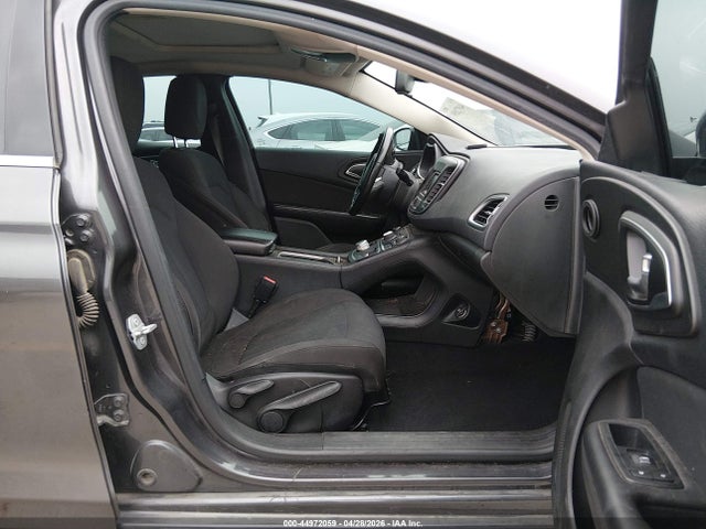 44972059 :رقم المزاد ، 1C3CCCABXFN722808 vin ، 2015 Chrysler 200 Limited مزاد بيع