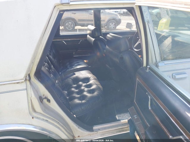 44972072 :رقم المزاد ، 1C3BF66P8FX650097 vin ، 1985 Chrysler Fifth Avenue مزاد بيع