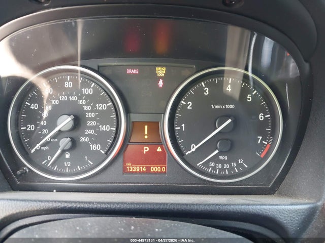 2011 Bmw 328i მანქანა იყიდება აუქციონზე, vin: WBAPH5C58BA445625, აუქციონის ნომერი: 44972131
