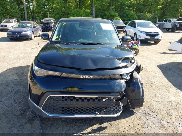 2023 Kia Soul Lx მანქანა იყიდება აუქციონზე, vin: KNDJ23AU1P7847130, აუქციონის ნომერი: 44972143