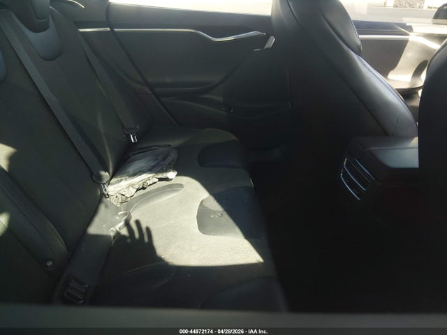 5YJSA1E11HF208883 Tesla Model S 60/75