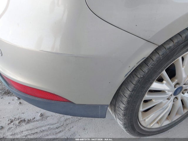 Продаж на аукціоні авто 2015 Ford Focus Titanium, vin: 1FADP3N29FL298540, номер лоту: 44972179