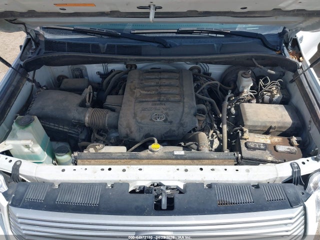 Продаж на аукціоні авто 2016 Toyota Tundra Platinum 5.7l V8, vin: 5TFAW5F19GX564568, номер лоту: 44972180