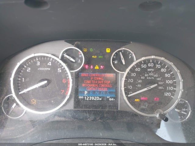 Продаж на аукціоні авто 2016 Toyota Tundra Platinum 5.7l V8, vin: 5TFAW5F19GX564568, номер лоту: 44972180