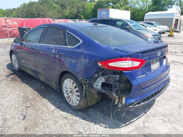44972263 :رقم المزاد ، 3FA6P0LU3FR202656 vin ، 2015 Ford Fusion Hybrid Se مزاد بيع