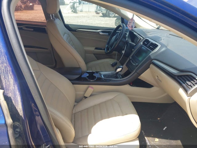 44972263 :رقم المزاد ، 3FA6P0LU3FR202656 vin ، 2015 Ford Fusion Hybrid Se مزاد بيع
