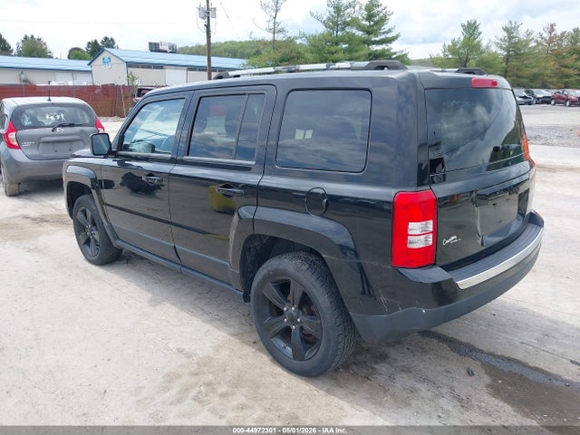 44972301 :رقم المزاد ، 1C4NJRFB7CD689791 vin ، 2012 Jeep Patriot Latitude مزاد بيع