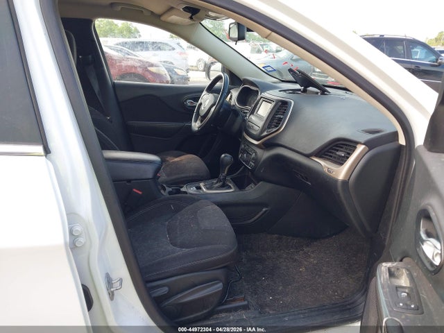 2015 Jeep Cherokee Latitude მანქანა იყიდება აუქციონზე, vin: 1C4PJLCB0FW676870, აუქციონის ნომერი: 44972304