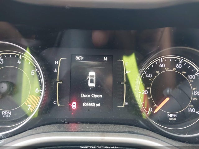 2015 Jeep Cherokee Latitude მანქანა იყიდება აუქციონზე, vin: 1C4PJLCB0FW676870, აუქციონის ნომერი: 44972304