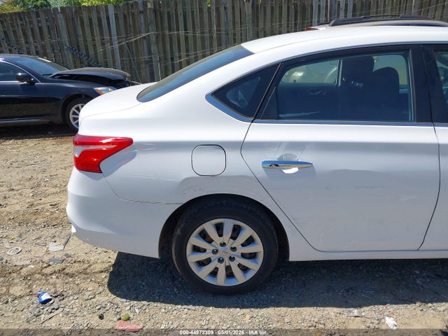 2017 Nissan Sentra S მანქანა იყიდება აუქციონზე, vin: 3N1AB7AP3HY379390, აუქციონის ნომერი: 44972309