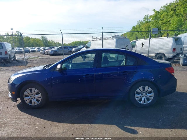 44972314 :رقم المزاد ، 1G1PA5SG5D7305034 vin ، 2013 Chevrolet Cruze Ls Auto مزاد بيع