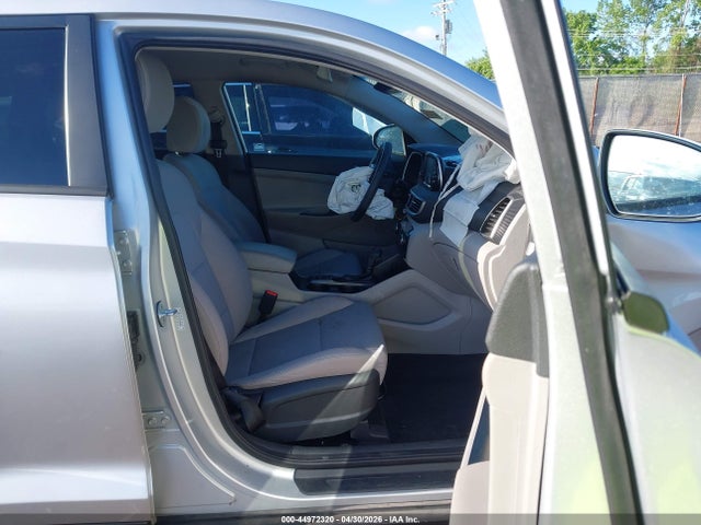 2019 Hyundai Tucson Se მანქანა იყიდება აუქციონზე, vin: KM8J2CA47KU850894, აუქციონის ნომერი: 44972320
