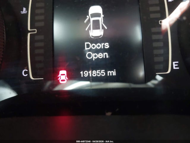 2018 Jeep Cherokee Latitude Plus 4x4 მანქანა იყიდება აუქციონზე, vin: 1C4PJMLB7JD521291, აუქციონის ნომერი: 44972346