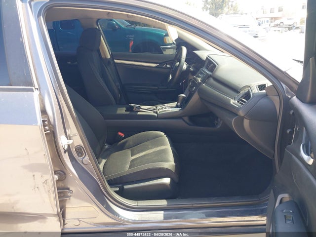 2HGFC2F59JH517280 Honda Civic Lx