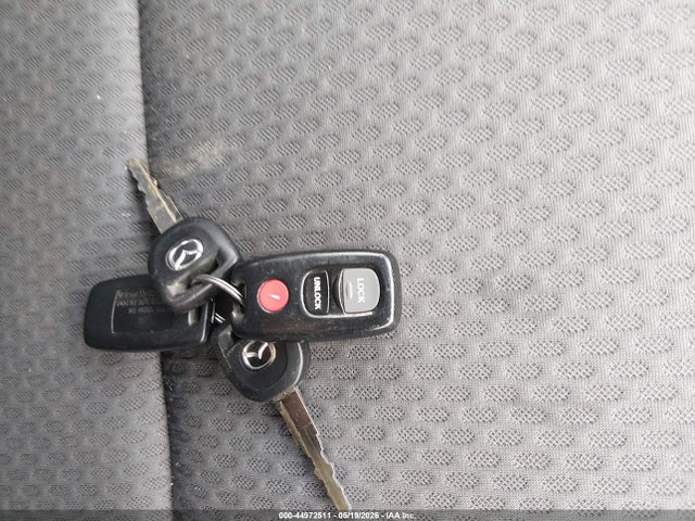 44972511 :رقم المزاد ، JM1BK12FX51315402 vin ، 2005 Mazda Mazda3 I مزاد بيع