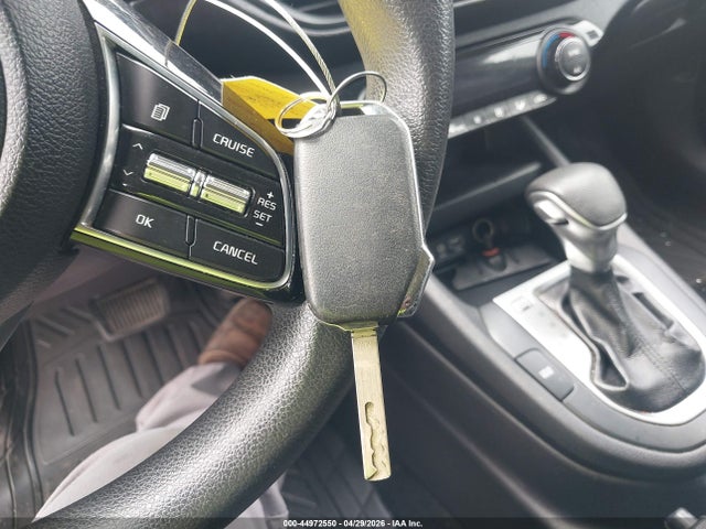 44972550 :رقم المزاد ، 3KPF24AD3KE103890 vin ، 2019 Kia Forte Lxs مزاد بيع