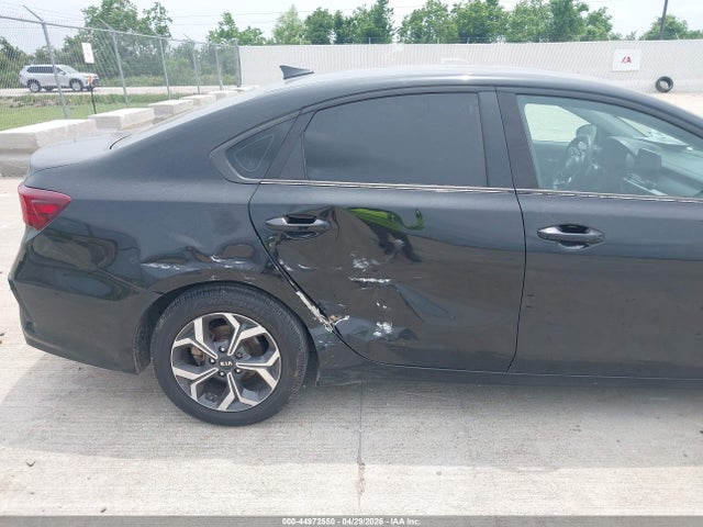 44972550 :رقم المزاد ، 3KPF24AD3KE103890 vin ، 2019 Kia Forte Lxs مزاد بيع