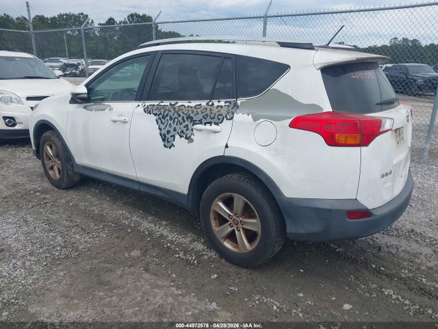 2T3WFREV3FW170570 Toyota Rav4 Xle