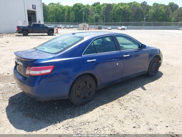 44972585 :رقم المزاد ، 4T1BF3EK2BU619970 vin ، 2011 Toyota Camry Le مزاد بيع