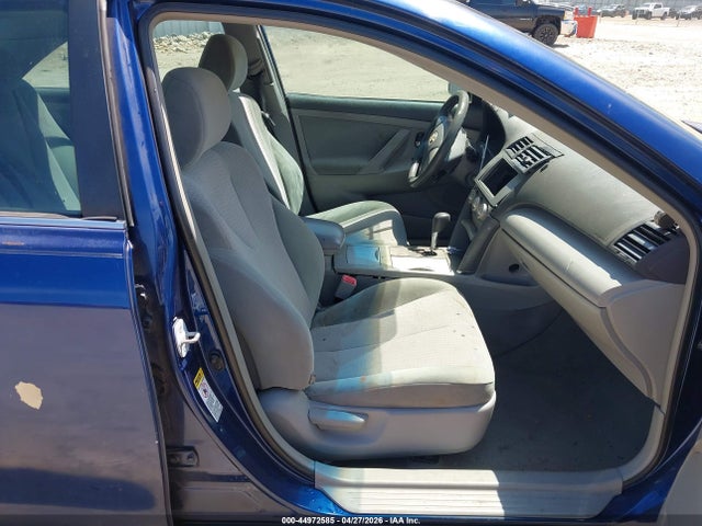 44972585 :رقم المزاد ، 4T1BF3EK2BU619970 vin ، 2011 Toyota Camry Le مزاد بيع