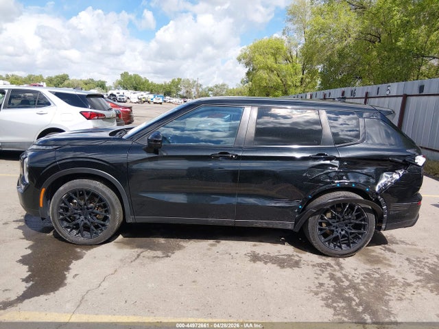 JA4J4UA8XNZ006812 Mitsubishi Outlander Black Edition S-awc/se 2.5 S-awc/se Launch Edition S-awc