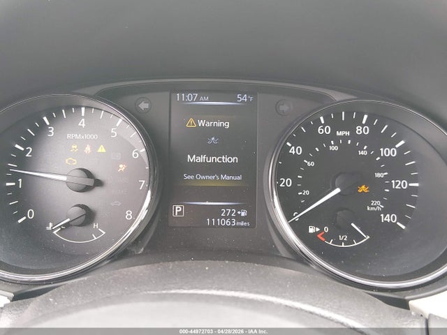 JN1BJ1CR2JW289065 Nissan Rogue Sport Sv
