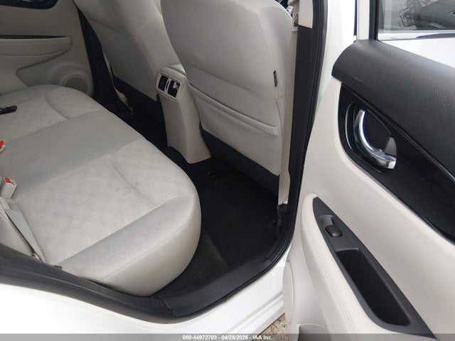 JN1BJ1CR2JW289065 Nissan Rogue Sport Sv