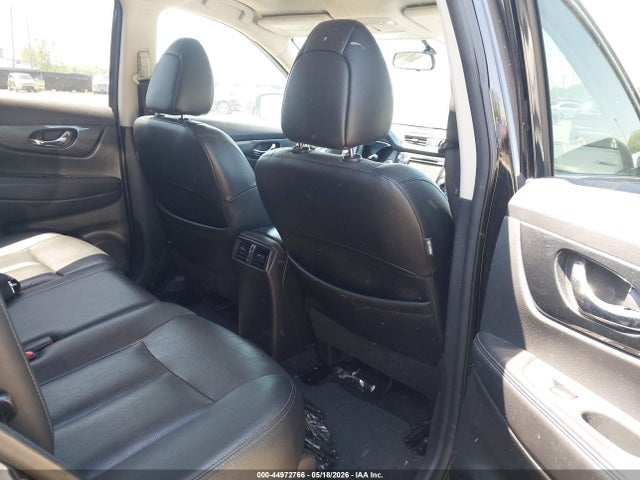 44972766 :رقم المزاد ، 5N1AT2MV3GC778567 vin ، 2016 Nissan Rogue Sl مزاد بيع