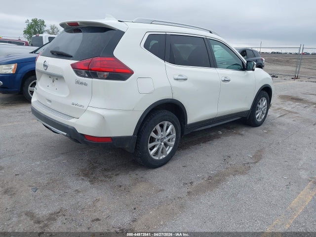 2017 Nissan Rogue Sv მანქანა იყიდება აუქციონზე, vin: 5N1AT2MV4HC880574, აუქციონის ნომერი: 44972841