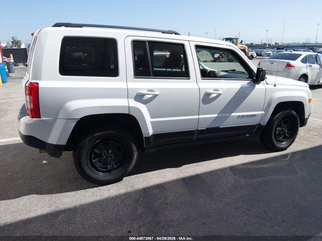 2017 Jeep Patriot Sport Fwd მანქანა იყიდება აუქციონზე, vin: 1C4NJPBA5HD162132, აუქციონის ნომერი: 44972867