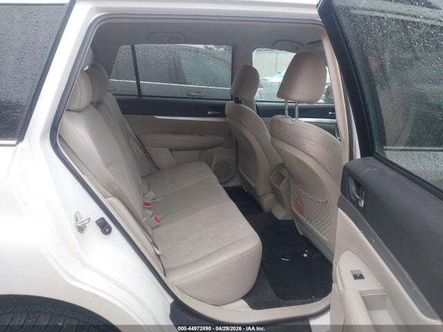 44972890 :رقم المزاد ، 4S4BRCCC0E3266951 vin ، 2014 Subaru Outback 2.5i Premium مزاد بيع